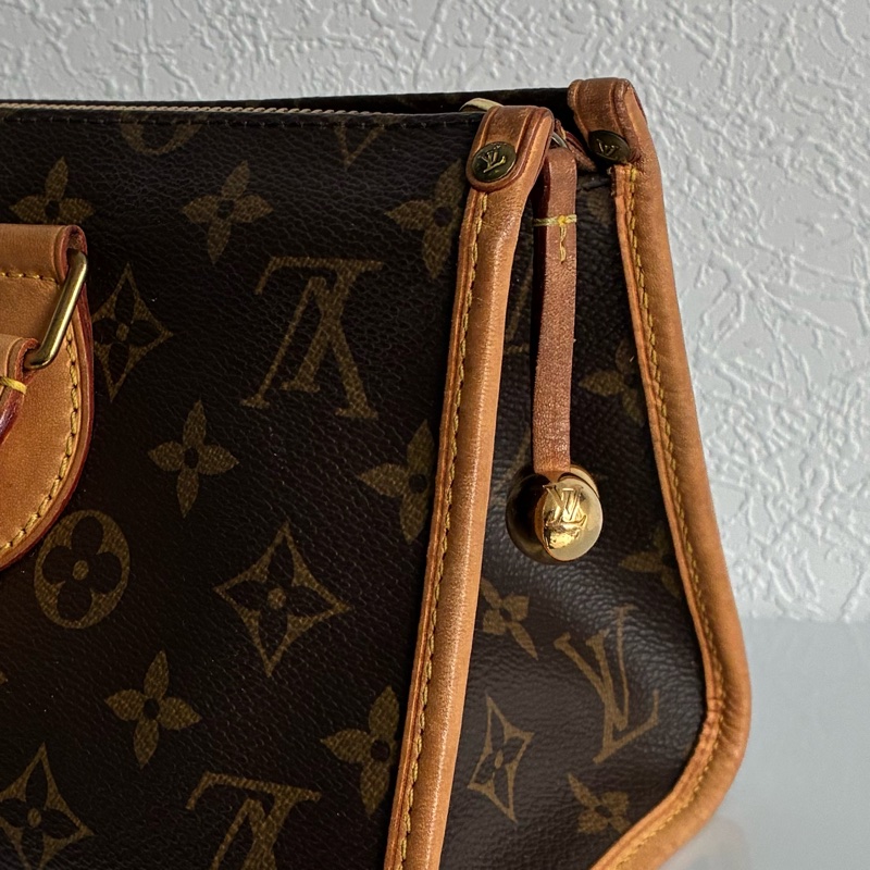 Lv 花紋橫式三角雙金球手提包👜-14