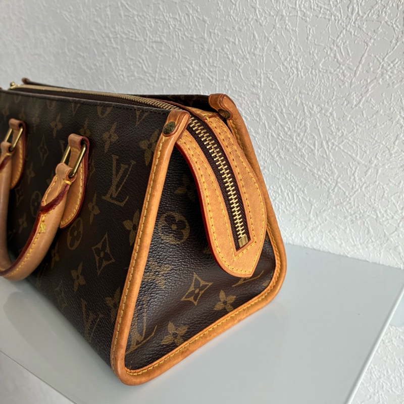 Lv 花紋橫式三角雙金球手提包👜-19