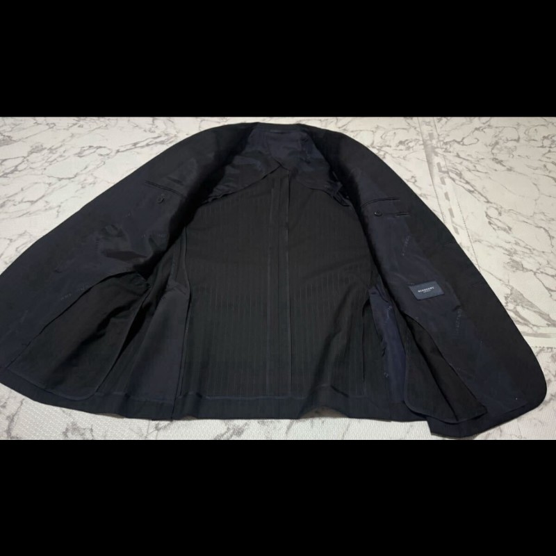 原價9萬8／L碼／Burberry 時尚男神成套西裝／100%羊毛-4