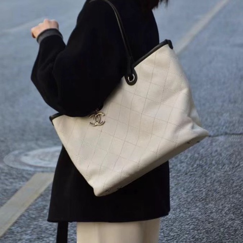 CHANEL 大象灰 魚子醬牛皮39*16*30 99新配件子袋塵袋