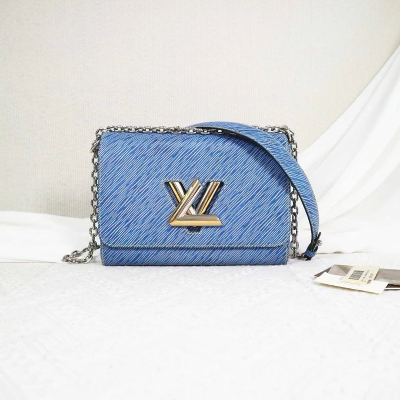 LV twist 牛仔藍 鏈條包23 x 17 x 9.5 98新塵袋鏡子-2