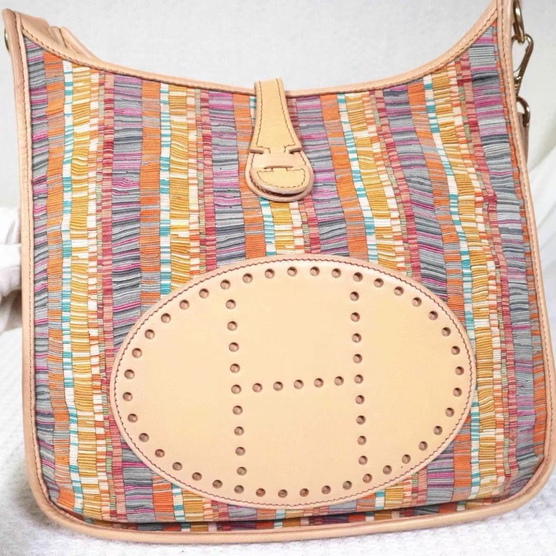 HERMES EVELYNE29  羊切皮 肩背包29*31*9 98新肩帶塵袋-3