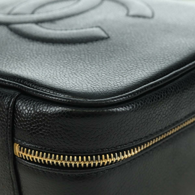 【日本直送】香奈兒 (CHANEL) 魚子醬皮雙肩包，黑色金色雙C標誌，兩用款，貨號 mr2050SAV-16