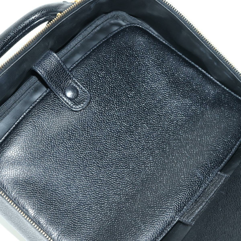 【日本直送】香奈兒 (CHANEL) 魚子醬皮雙肩包，黑色金色雙C標誌，兩用款，貨號 mr2050SAV-21