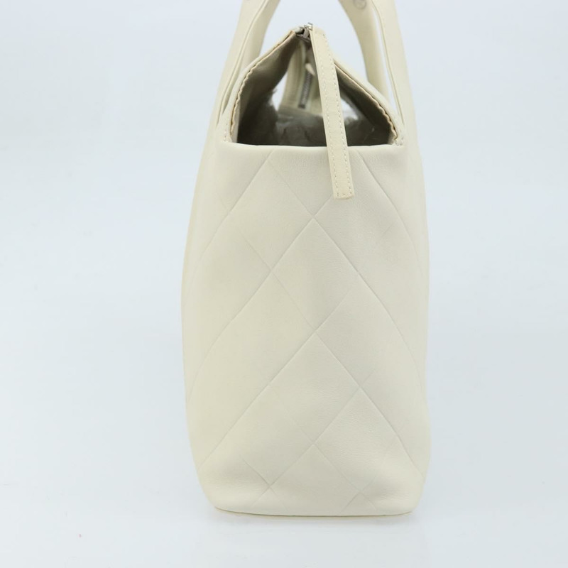 【日本直送】香奈兒白色銀色雙C標誌皮革手提包 Auth bs32771-2