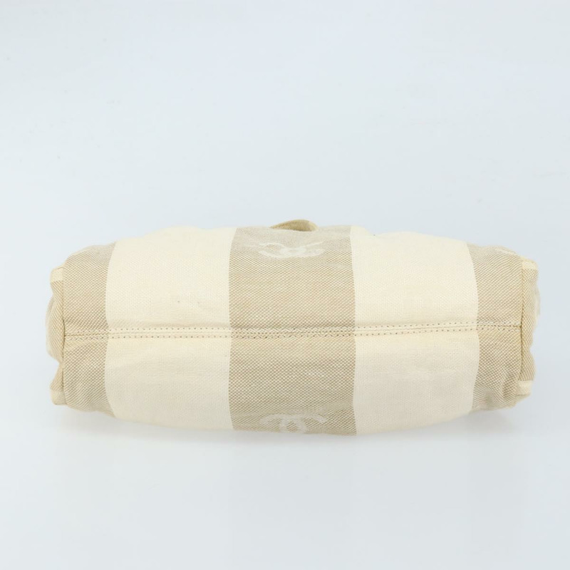 【日本直送】香奈兒帆布米色手提包 CC Auth LNZ161V-4