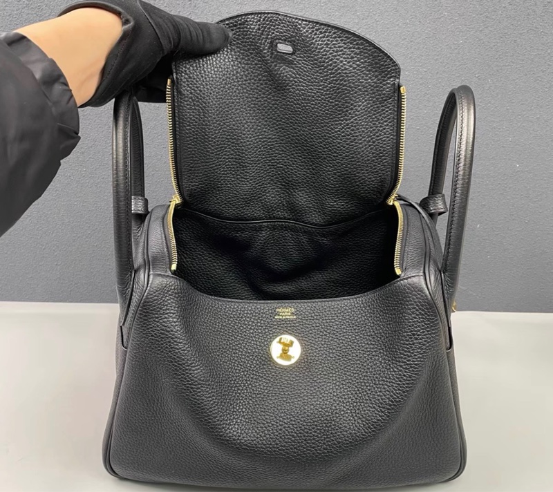 Hermes Lindy 30 黑金 成色如圖-6