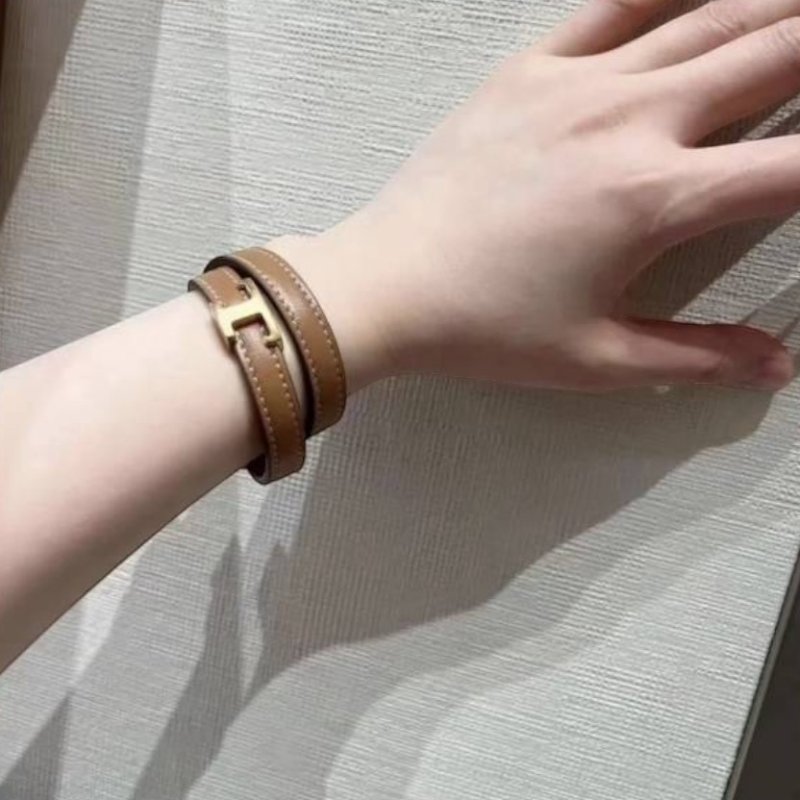 ⏰限時特賣價🌺Tod's T Timeless 精美皮革雙圈手鍊 棕色-4