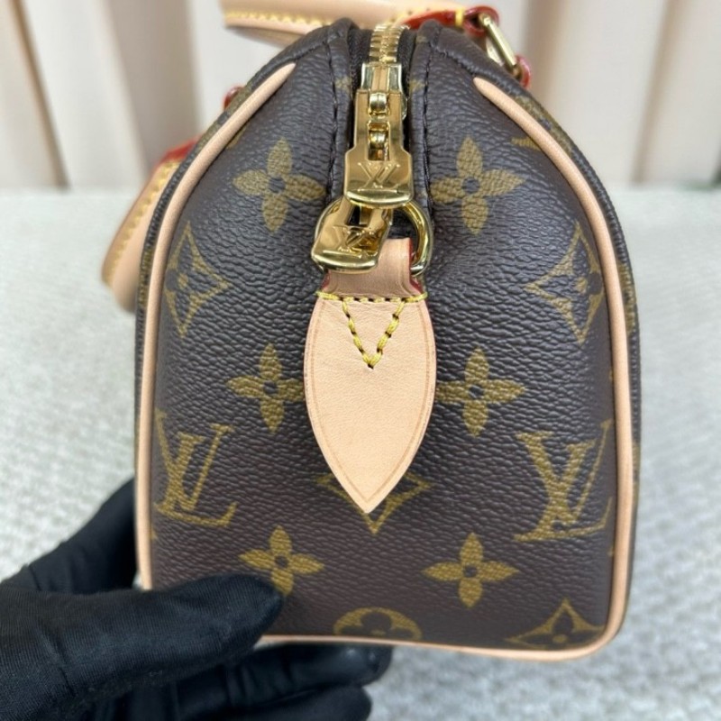 LV路易威登Speedy20老花枕頭包 經典老花配色 奶茶色肩帶 金色五金 手提單肩斜挎都可以 容量實用 日常百搭-17