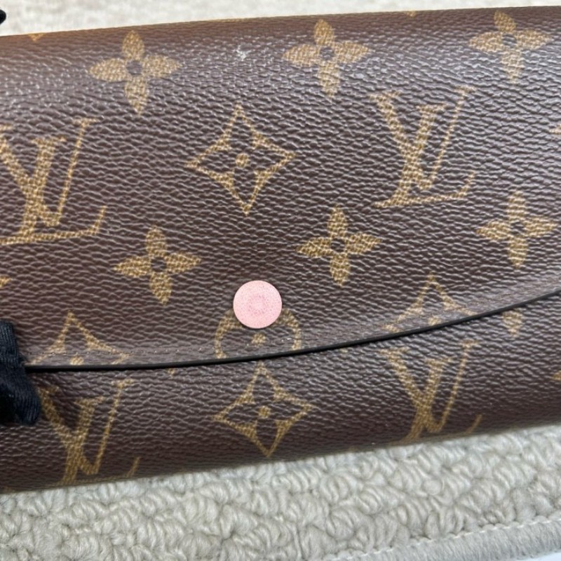 LV路易威登粉豆豆長款錢包 粉色內裡 有刻字 卡位充足 容量實用 日常百搭-3