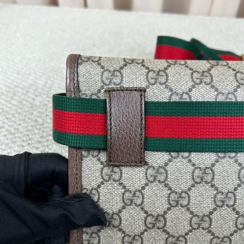 古馳Gucci老花虎頭腰包 經典老花配色 虎頭logo 特別有辨識度 肩帶紅綠配色 細節做工精緻 容量實用 日常出門很方便-22