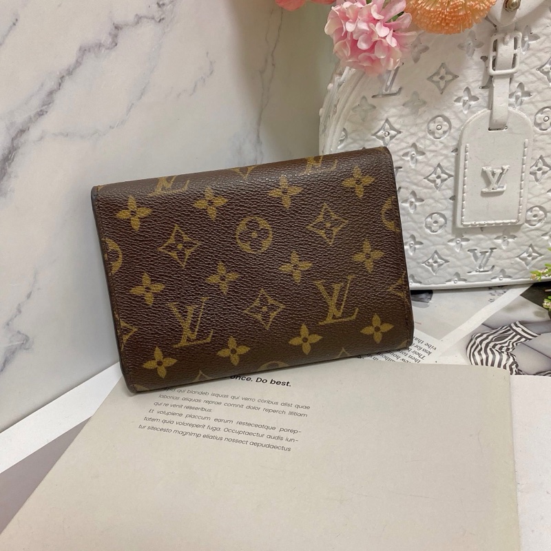 LV M61202 老花三折中夾 附卡夾鏈條組升級小包背🏅-17