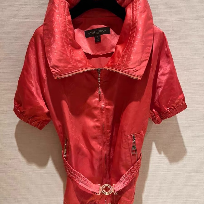 Lv老花短袖38碼-1