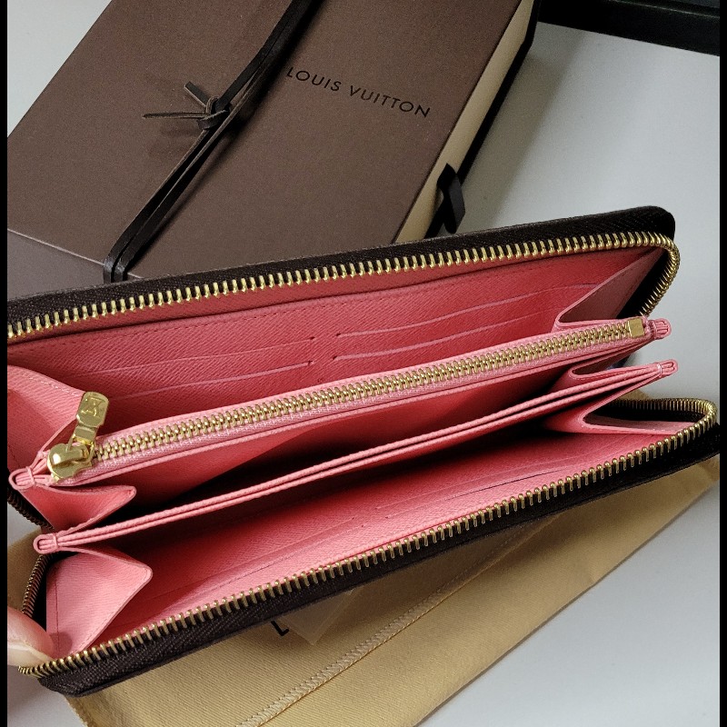 LV 🤎💜全新長夾-6
