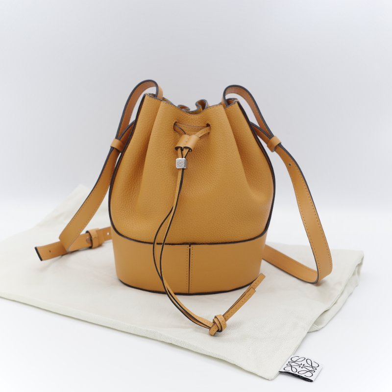 Loewe 羅威  Balloon 藏紅花黃 芥末黃 牛皮 小號 氣球包-1