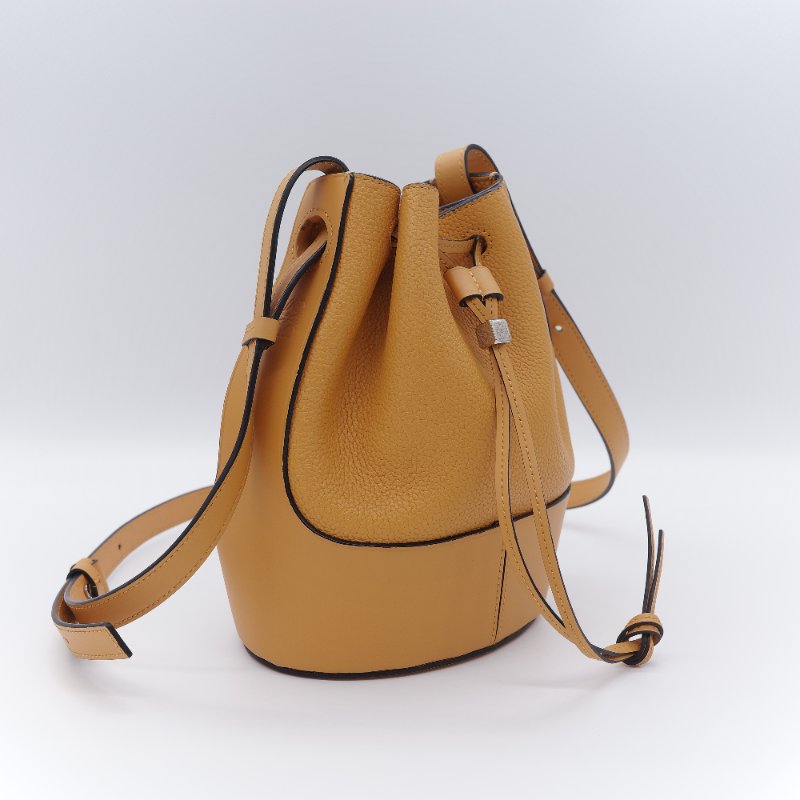 Loewe 羅威  Balloon 藏紅花黃 芥末黃 牛皮 小號 氣球包-3