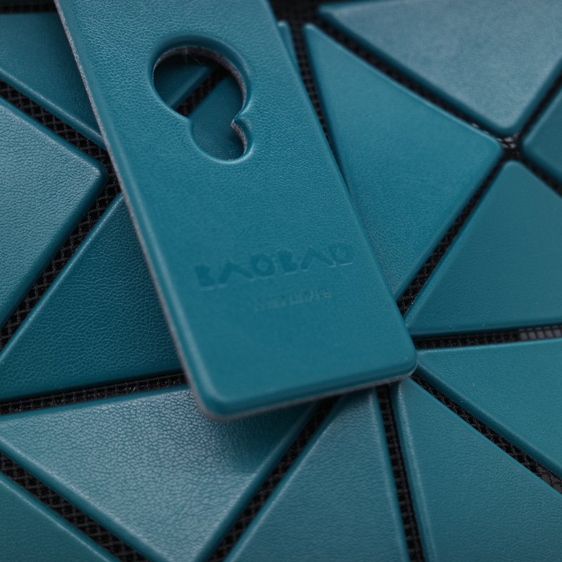 Issey Miyake 三宅一生 Bao Bao Lucent 經典幾何 6x6 綠色 PVC 托特包-7