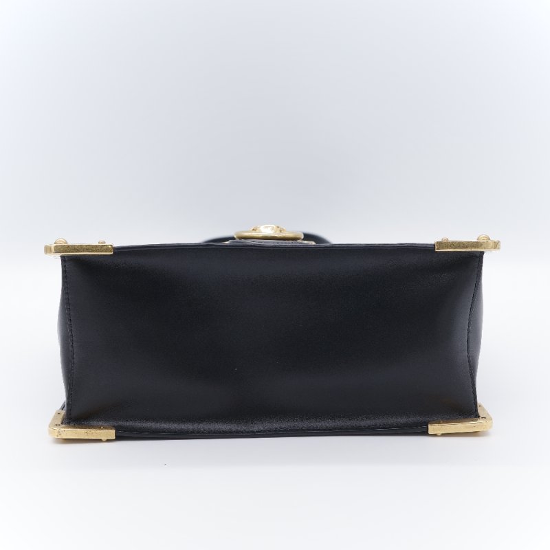 Prada 普拉達 Cahier 獅頭裝飾 復古黑 Saffiano 牛皮 肩背包 側背包-6