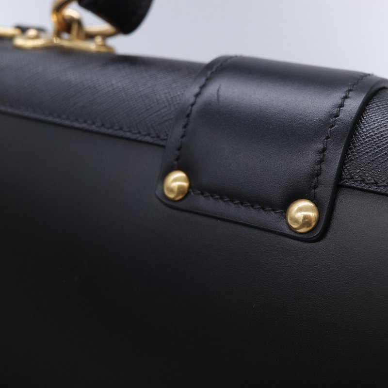 Prada 普拉達 Cahier 獅頭裝飾 復古黑 Saffiano 牛皮 肩背包 側背包-19
