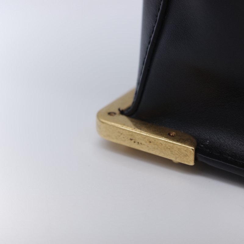 Prada 普拉達 Cahier 獅頭裝飾 復古黑 Saffiano 牛皮 肩背包 側背包-29