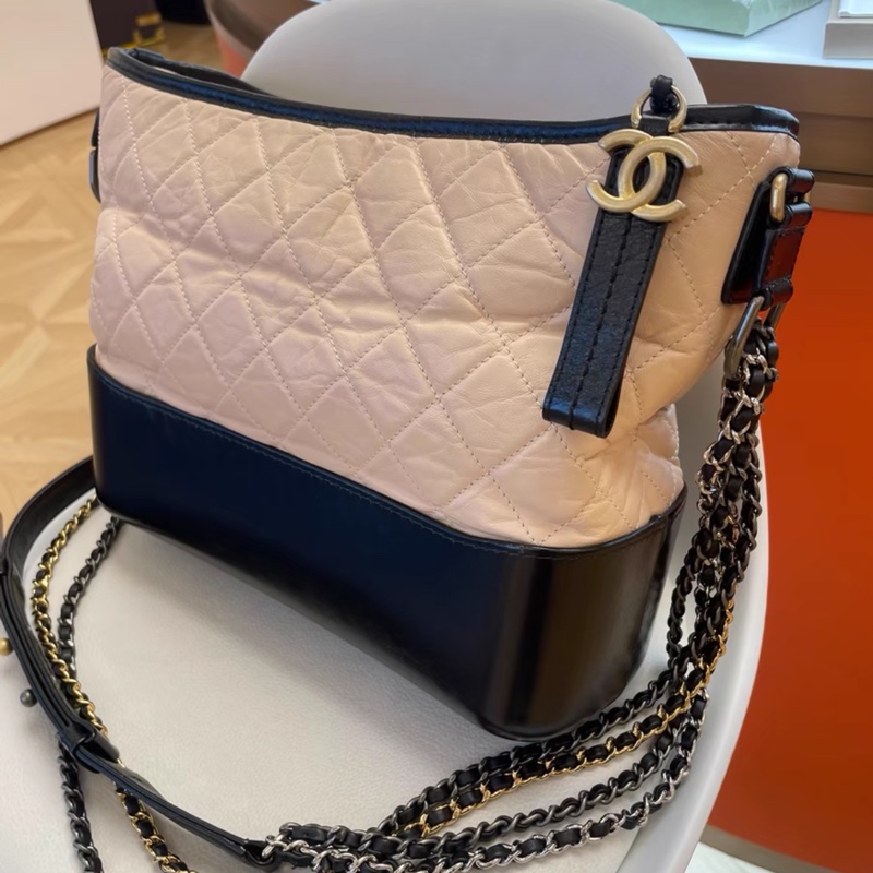 Chanel Gabrielle 香奈兒流浪包 奶茶色 中號-1