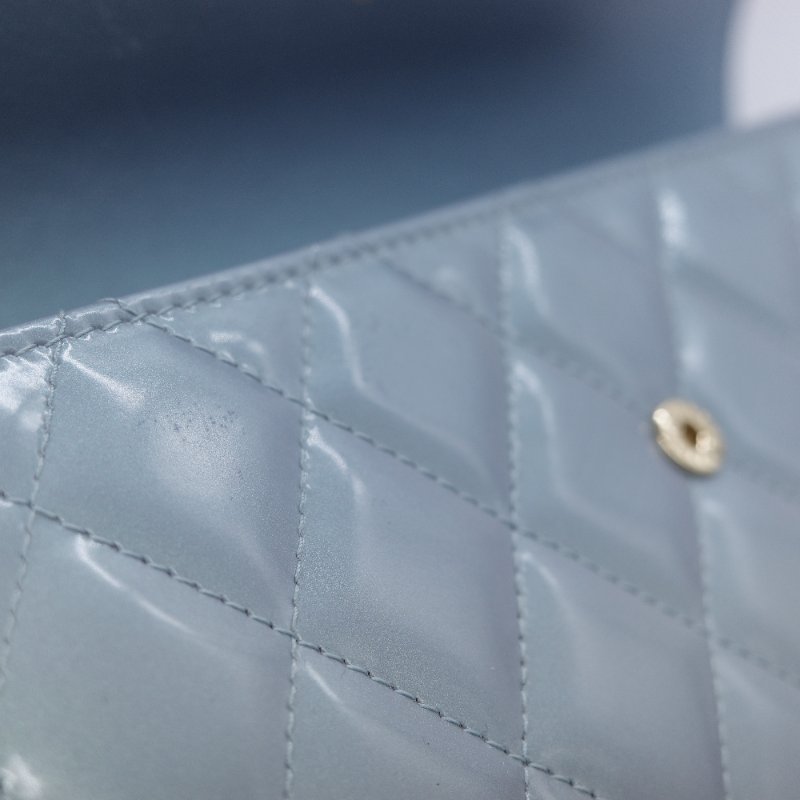 Chanel 香奈兒 Boy 淺藍紫色珍珠光澤 羊皮 長版翻蓋皮夾-11