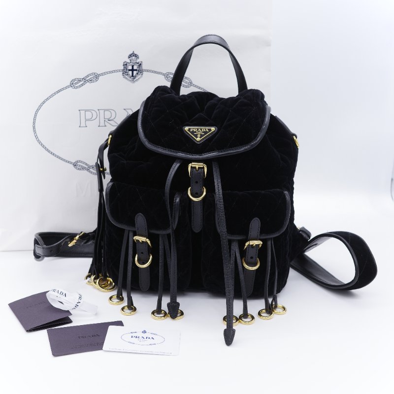 Prada 普拉達 Corsaire 黑色 天鵝絨 金屬環裝飾 後背包 雙肩包-0