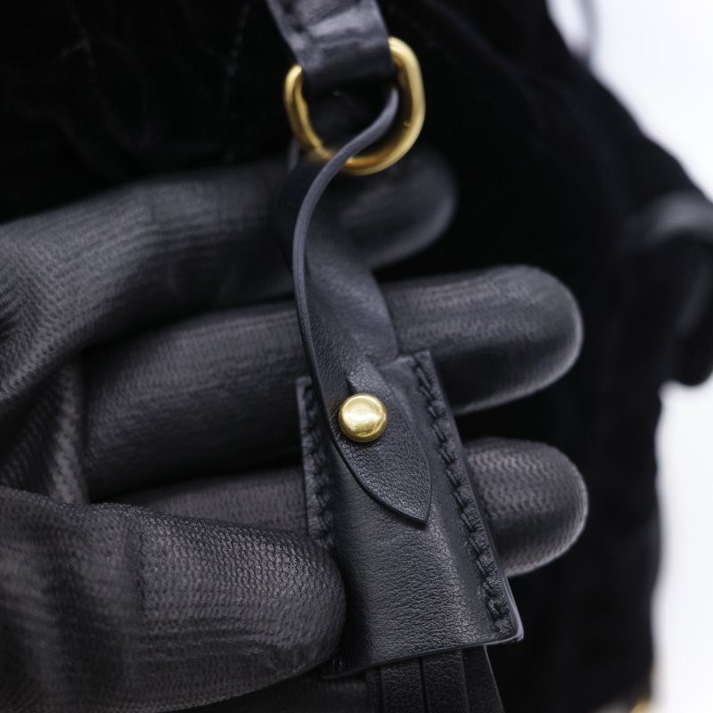 Prada 普拉達 Corsaire 黑色 天鵝絨 金屬環裝飾 後背包 雙肩包-11