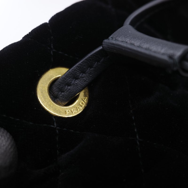 Prada 普拉達 Corsaire 黑色 天鵝絨 金屬環裝飾 後背包 雙肩包-25