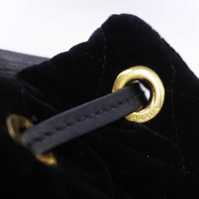 Prada 普拉達 Corsaire 黑色 天鵝絨 金屬環裝飾 後背包 雙肩包-26