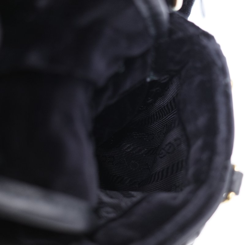 Prada 普拉達 Corsaire 黑色 天鵝絨 金屬環裝飾 後背包 雙肩包-32