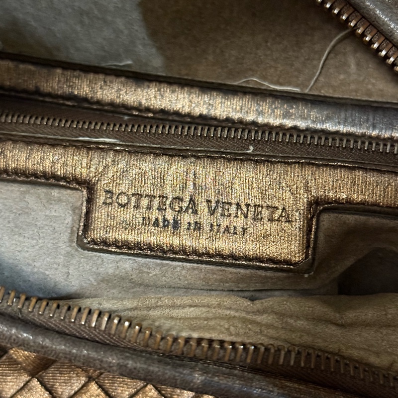 Bottega Veneta 金屬銅色和尚包-1