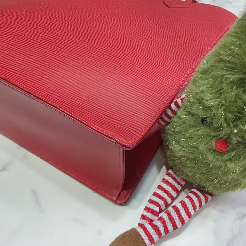 LV 紅色EPI Sac Plat PM手提包-6