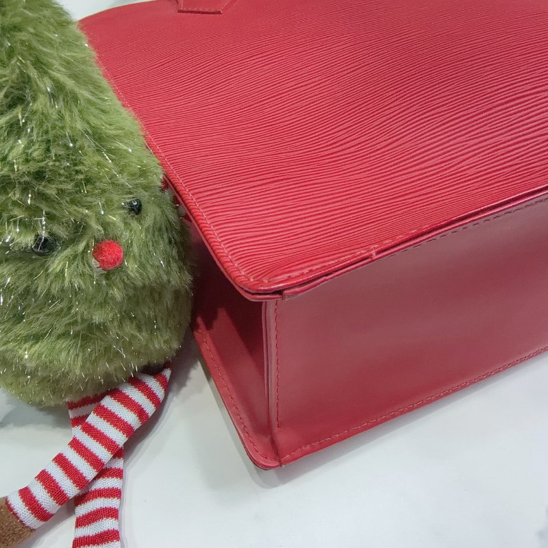 LV 紅色EPI Sac Plat PM手提包-9