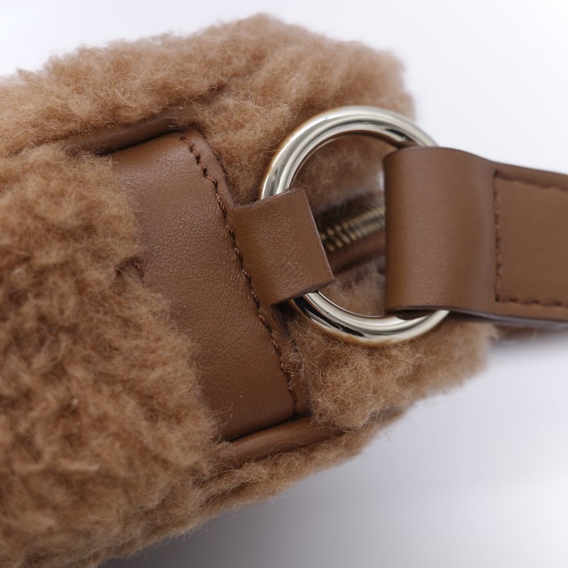 Max Mara 麥絲瑪拉 Teddy 經典駱駝色 駝毛 真絲混紡泰迪熊刷毛 M 字刺繡相機包-11