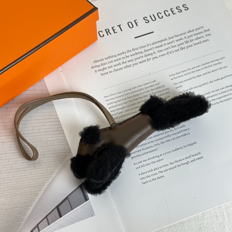 HERMES Budy charm狐狸犬 - 黑 / 巧克力 / 大象灰 W-5