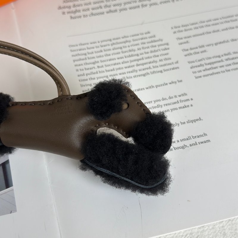 HERMES Budy charm狐狸犬 - 黑 / 巧克力 / 大象灰 W-7