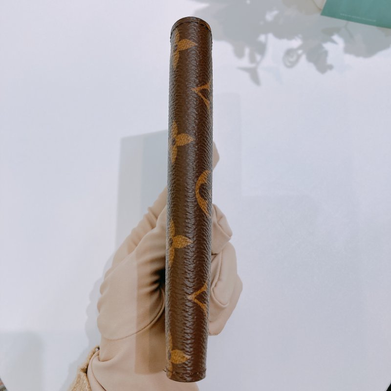 TW4759	Louis Vuitton 路易威登 護照套 卡包 經典花紋Passport Holder Canvas Brown Monogram-2