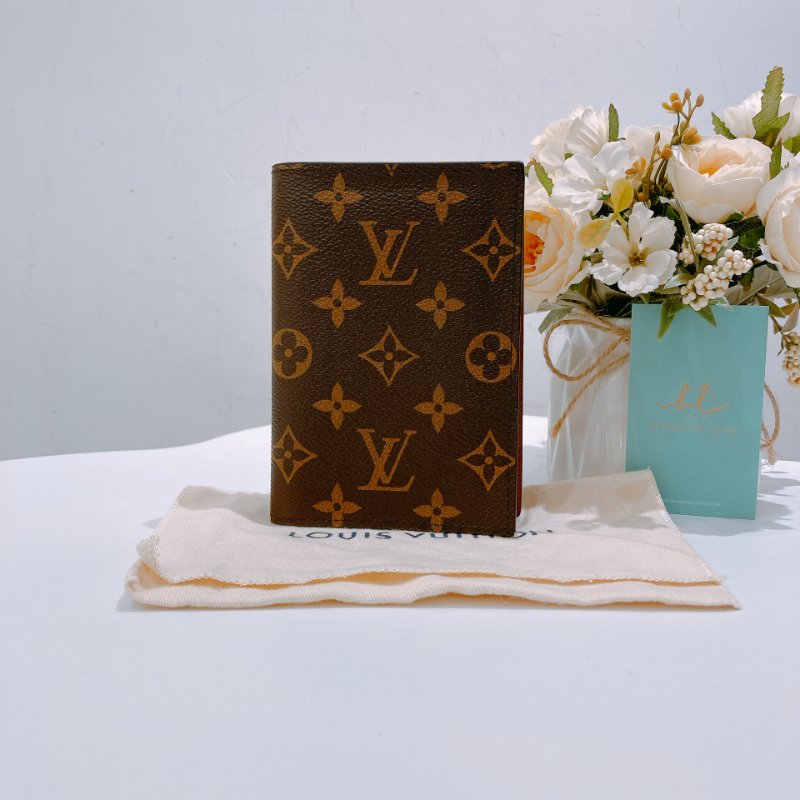 TW4759	Louis Vuitton 路易威登 護照套 卡包 經典花紋Passport Holder Canvas Brown Monogram-10