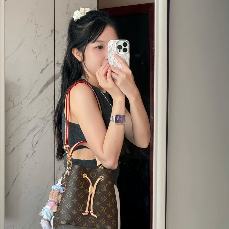 LOUIS VUITTON Neonoe BB 水桶包-1