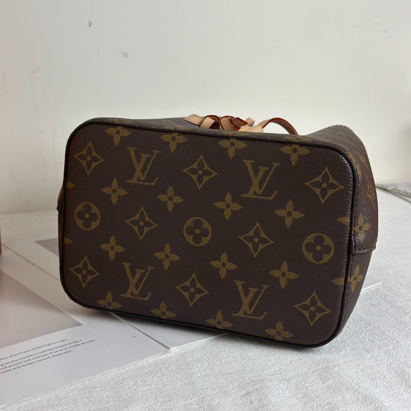 LOUIS VUITTON Neonoe BB 水桶包-5