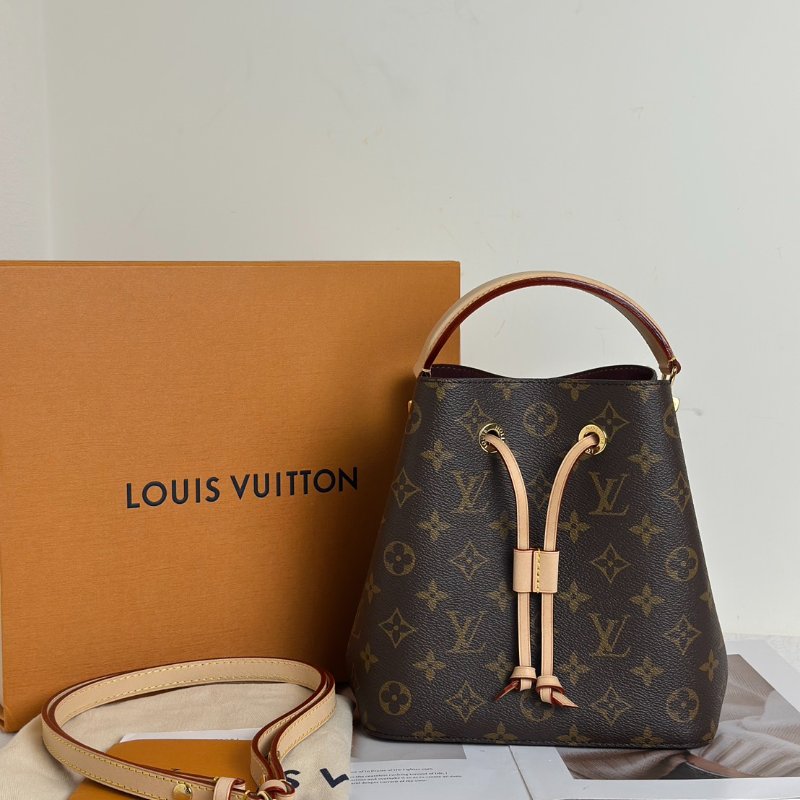 LOUIS VUITTON Neonoe BB 水桶包-10