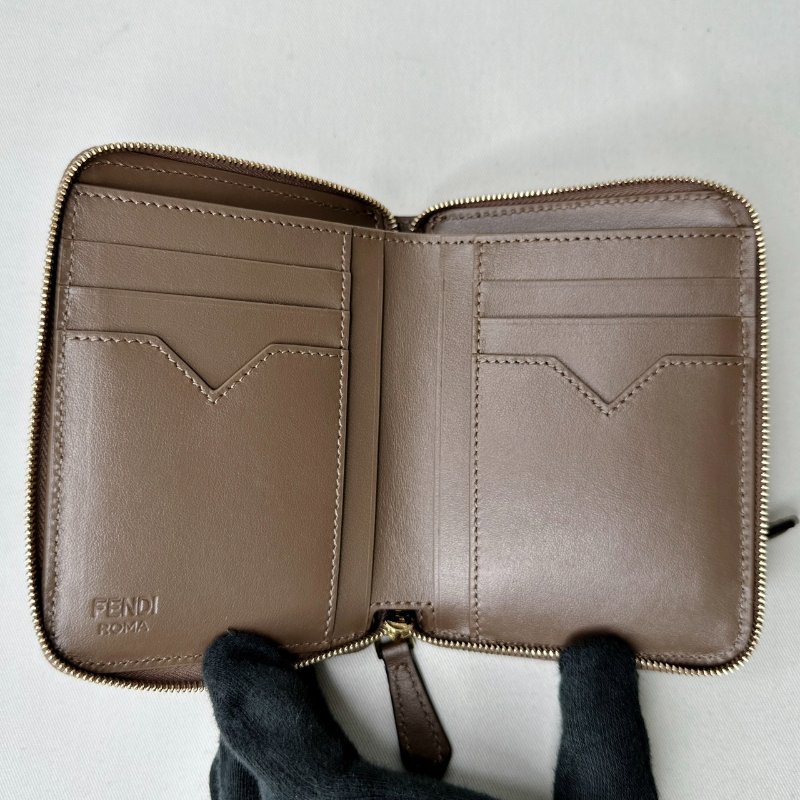 FENDI 全新FF Diamonds拉鍊短夾-6