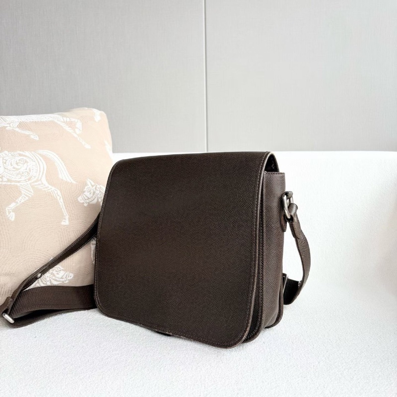 LV全皮翻蓋郵差包 銀扣 深棕色28*26*9 98新配件塵袋-6