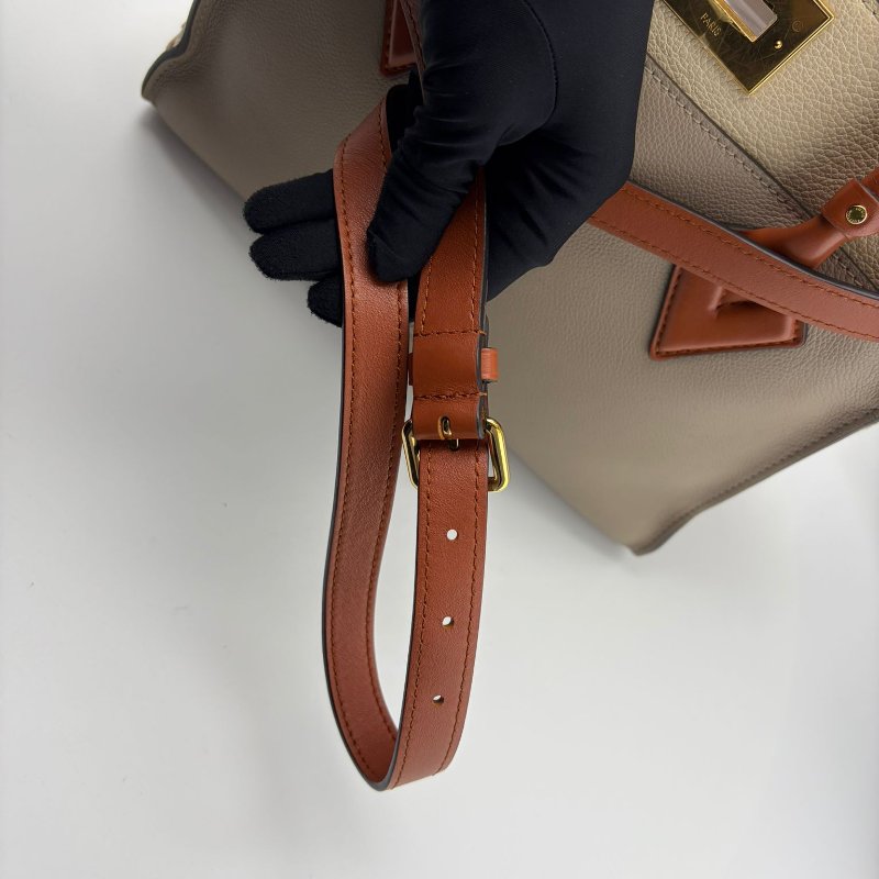 Louis Vuitton On My Side 單肩包-31