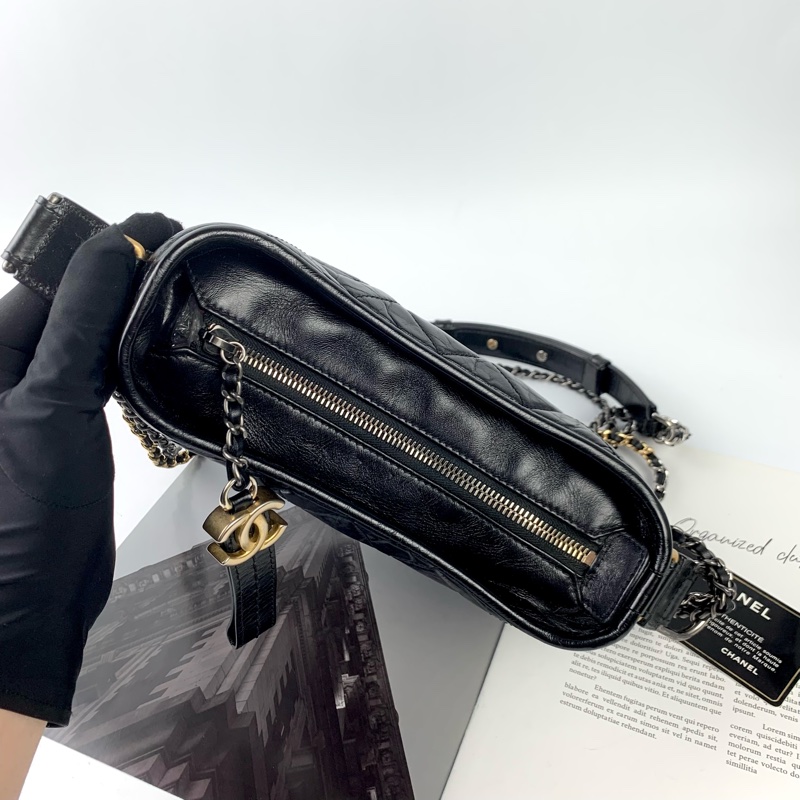 Chanel流浪包小號黑金 有防塵袋/保卡-8