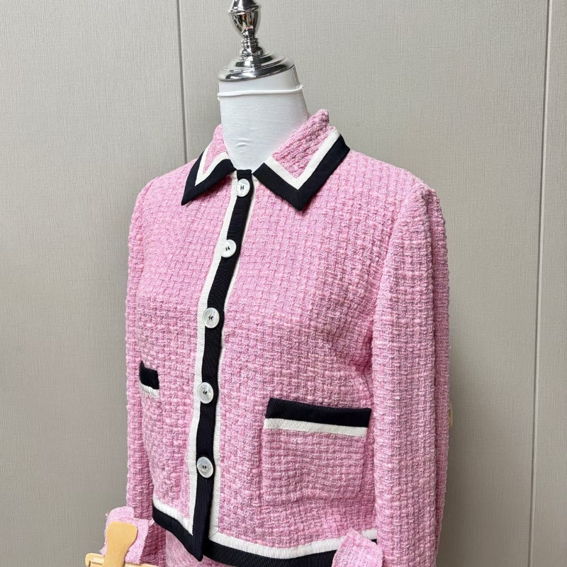 Miumiu粉色小香風粗花呢套裝 上衣：40碼 肩寬38 袖長58 胸圍82 衣長52 裙子：腰圍80 裙長62 全新配件說明書 保卡-5