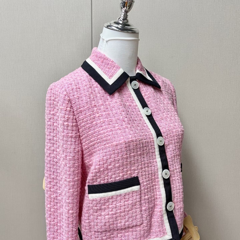 Miumiu粉色小香風粗花呢套裝 上衣：40碼 肩寬38 袖長58 胸圍82 衣長52 裙子：腰圍80 裙長62 全新配件說明書 保卡-6