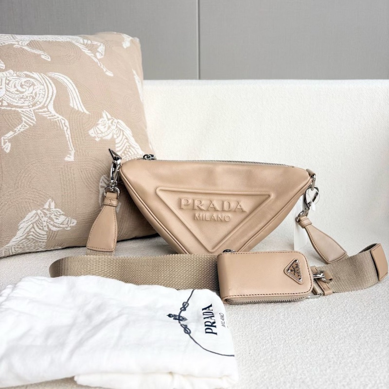 Prada Triangle二合一三角包 奶茶色 銀扣 可調節肩帶27*15*11 98新配件肩帶 零錢包 塵袋-1