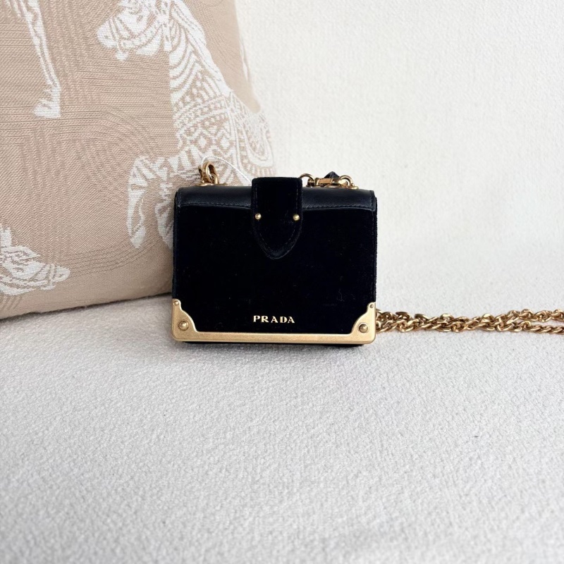 Prada mini絲絨雙面盒子包 黑色金扣 11*9*2 98新配件保卡 鏈條 塵袋-6
